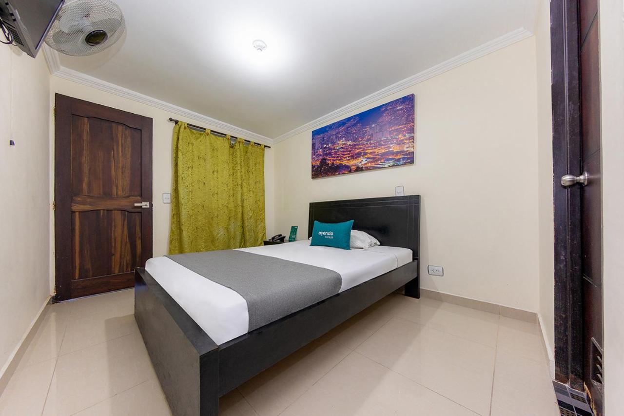 Hotel Verony San Joaquin Medellín Dış mekan fotoğraf