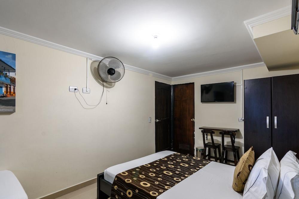 Hotel Verony San Joaquin Medellín Dış mekan fotoğraf